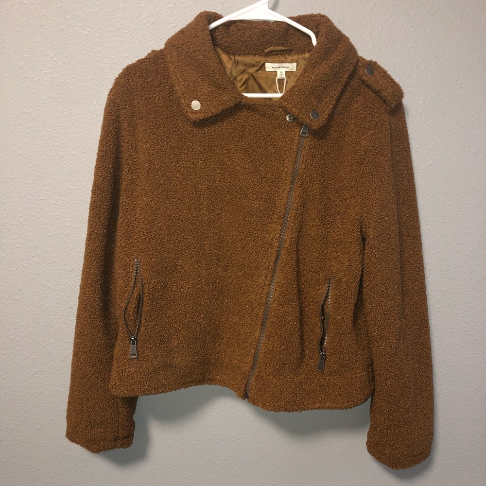 Fuzzy Jacket - Picture 2 of 4